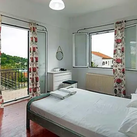 Live The Summer Dream At Gaios Cozy Retreat מלון *